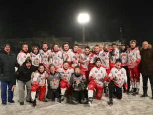 Три нижегородские сборные по хоккею с мячом вышли в финальную стадию первенств России